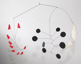 Mobile création en fil de fer et papier de soie. Par Les Sentiers Créatifs. Handmade in France. Création unique