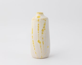 Stoneware soliflore vase in shaded yellow