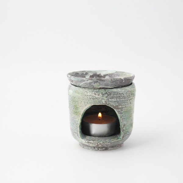 Ceramic oil burner