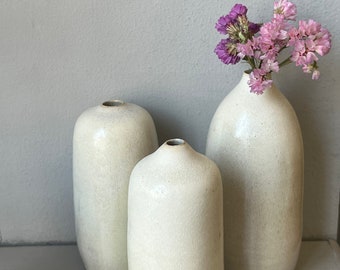 Handmade stoneware soliflore