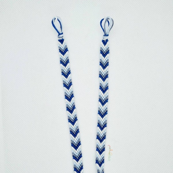 Set di 2 braccialetti brasiliani blu identici