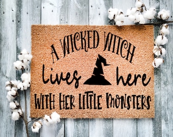 Funny Halloween Doormat: Wicked Witch & Little Monsters