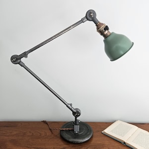 Vintage Industrial Desk Lamp.  Antique Industrial Lamp.  Steampunk Desk Lamp.  Industrial Lighting. Vintage Machinist Light. OC White Lamp.