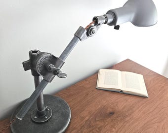Lámpara de escritorio industrial vintage de Woodward Machine Co. Lámpara de oficina industrial antigua.
