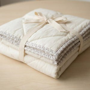 Organic Wool Comforter Quilt, 100% Cotton Cover, Machine Washable Wool Duvet Insert, Custom Size Bedding, Natural All Season Blanket