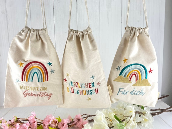 Gift bags 3 pieces embroidered 20 x 30 cm