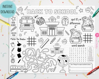 Op de afbeelding: Een zwart-wit printbaar activiteitenblad getiteld BACK TO SCHOOL met lijntekeningen van een schoolbus, schoolgebouw, rugzakken en schoolspullen. Bevat spellen zoals zoek de verschillen, een doolhof en een woordzoeker.