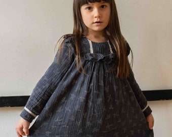 Organic cotton muslin long sleeve dress  for girls, cotton lace, wooden buttons, anthracite color