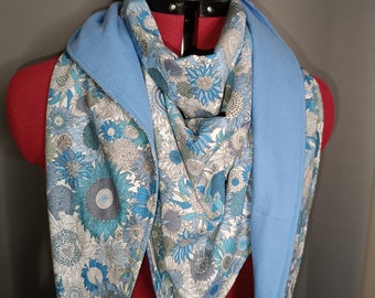 Maxi Liberty small Susana scarf in blue and very soft flannel
