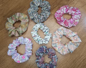 Mini Liberty cotton scrunchie