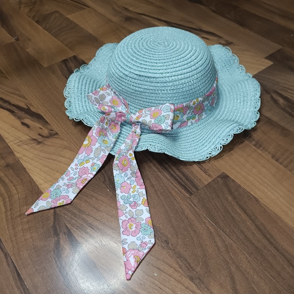 Cappello da bambino con nastro Liberty personalizzabile