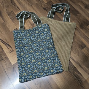 Wendetasche „Liberty Moon Flower“ aus Popeline und Cord