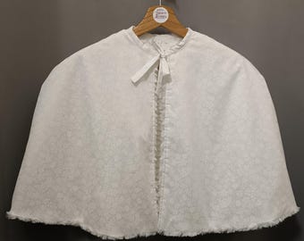 Customizable Liberty mini capelet