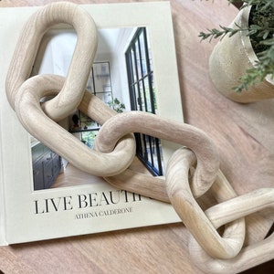 5 Link Wood Link Decor for Coffee Table, Decorative Accent for Bookshelf, Wooden Decor Object, Bookshelf Decor Accent, Housewarming Gift