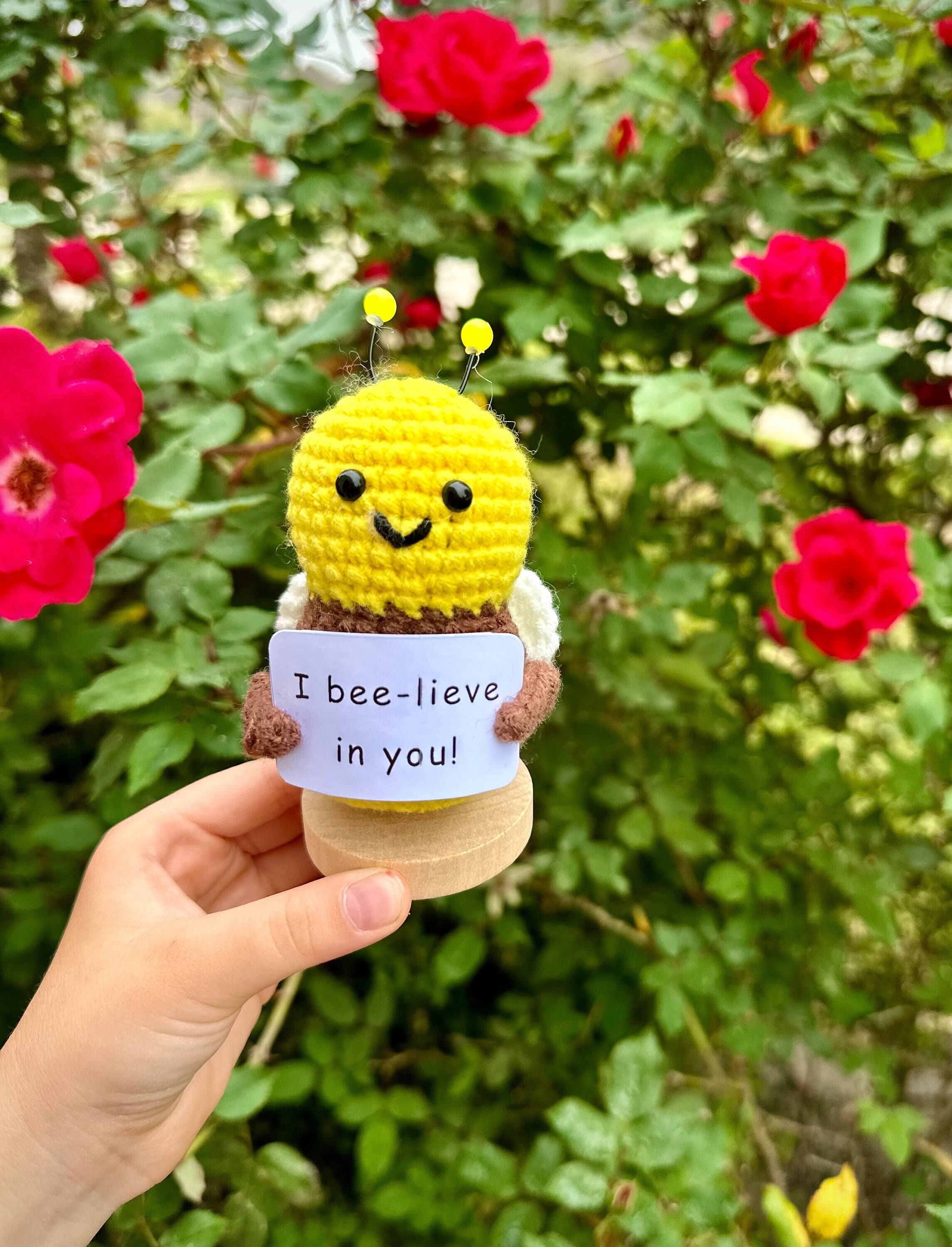 Mini Häkel-Biene Mit Positiver Karte – Süßes Geschenk Für Freunde, Zum Aufmuntern