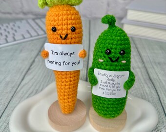 Emotional Support Pickle with Stand, Cute Crochet Caring Carrot, Thinking of You, You are a Big Dill, Supportive Gifts, Mother’s Day Gifts