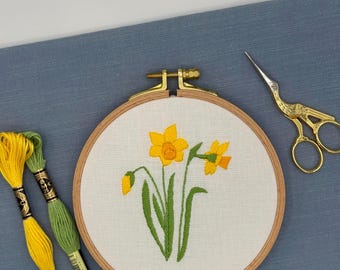 Wildflowers Collection - Daffodils Spring Bloom 5.5" Hand Embroidered Hoop Art