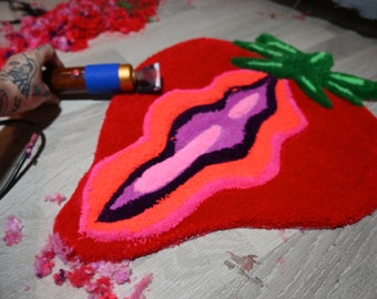 Alfombra fresa grande