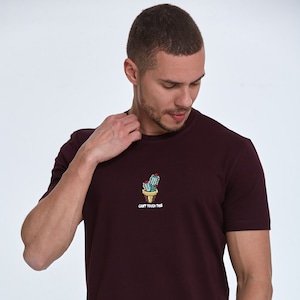 Chip Embroidered Men&#39;s T-Shirt, Men&#39;s Cactus Embroidered Summer T-Shirt, Khaki - Blue - Burgundy Slim Fit Crew Neck Graphic T-Shirt
