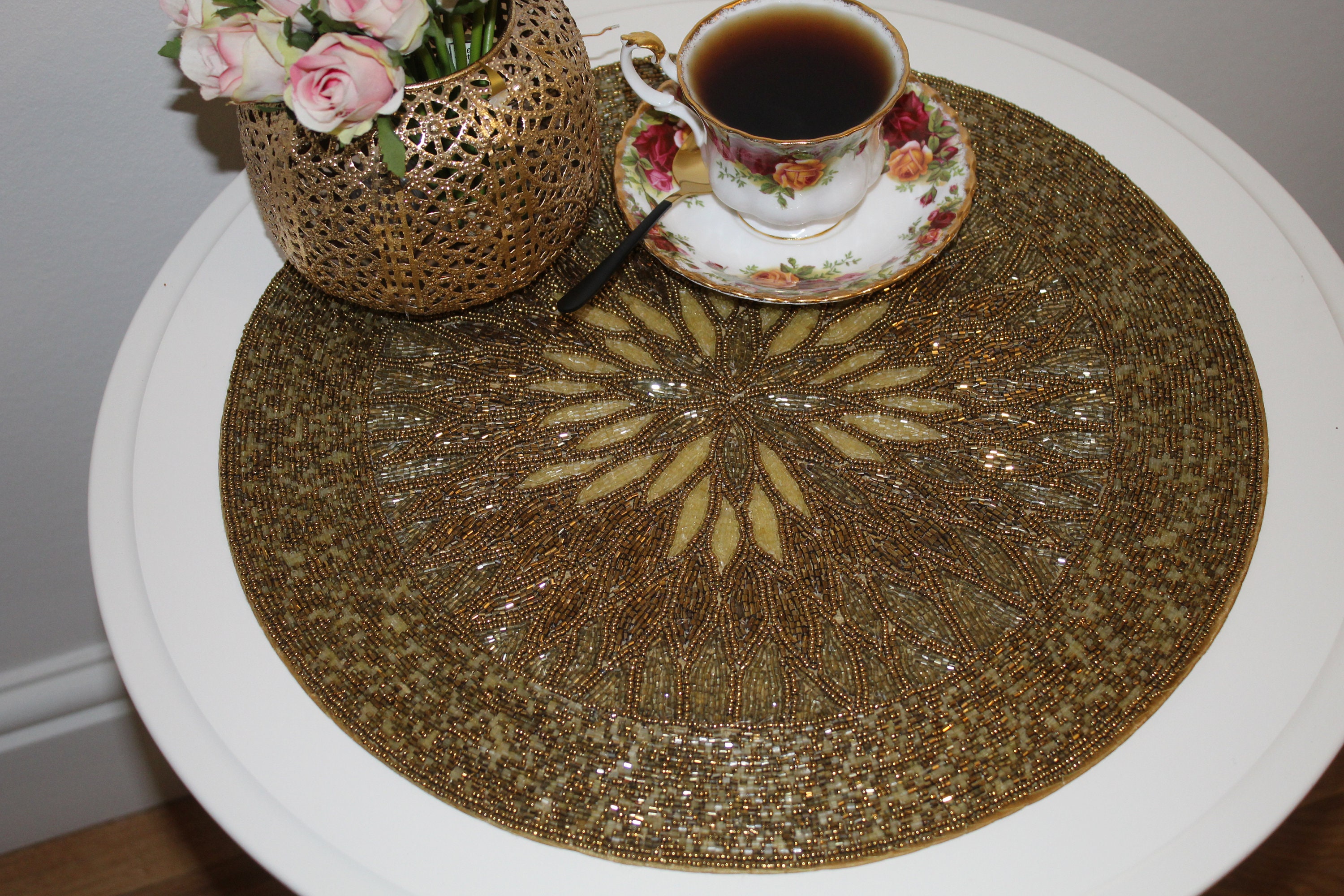 38 Cm Glass Handmade Beaded Placemats Gold Perfect for Christmas