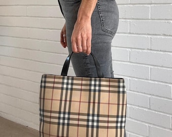 Vintage Burberry Shoulder Bag With Leather Novacheck Print