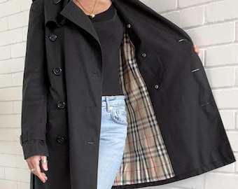 Burberry Trench Coat -  Black - Belt - Women 6 uk (34 Eur ) (2 USA ) - 100% Authentic - Rain Coat - Mac - Belt - Rain Coat - Check