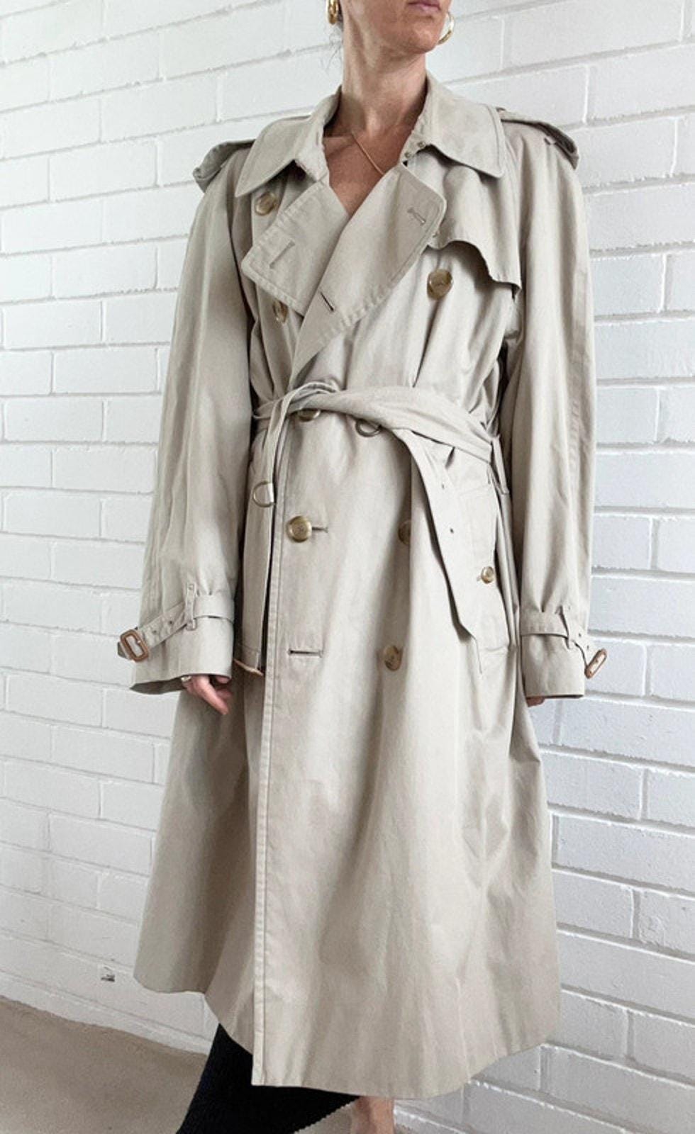 ジャケット・アウター Special Vintage Burberry coat for Women VINTAGE Burberry women's jacket coat Puffer Nova Check