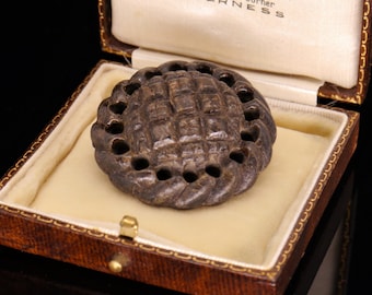 Antique Victorian Pressed Horn Brooch – Mourning Jewelry Collector's Item