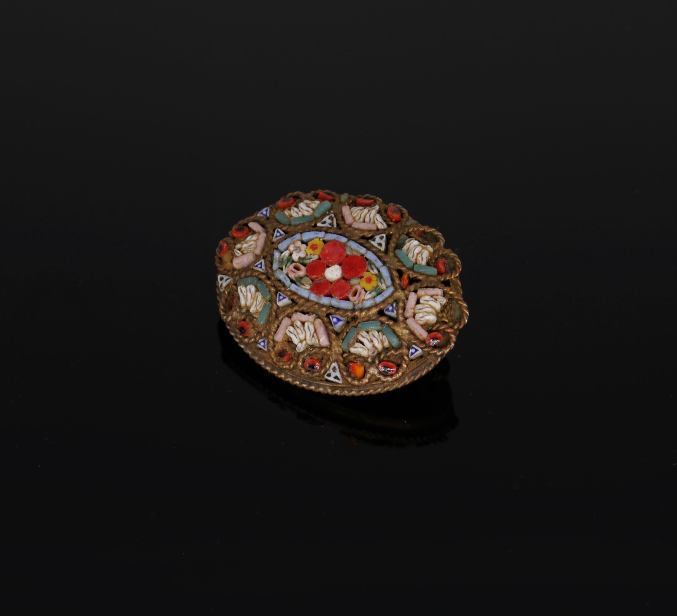 Broche Vintage Italienne Années 30 - Micro Mosaïque Sur Thème Fleuri - Laiton & Céramique - Occasion