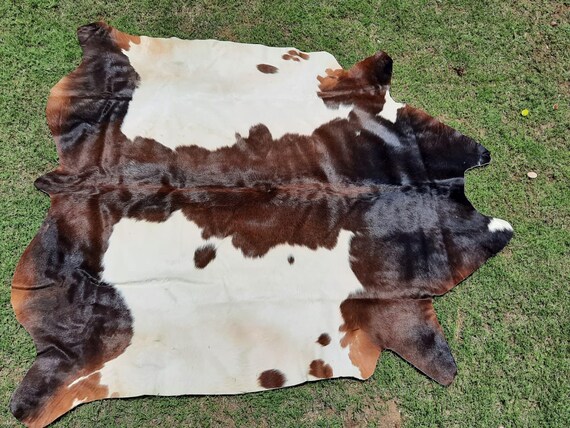 Original Cow hide Large 5ft x6ft | Natural Brown, Black and White Cow skin Rug Carpet.