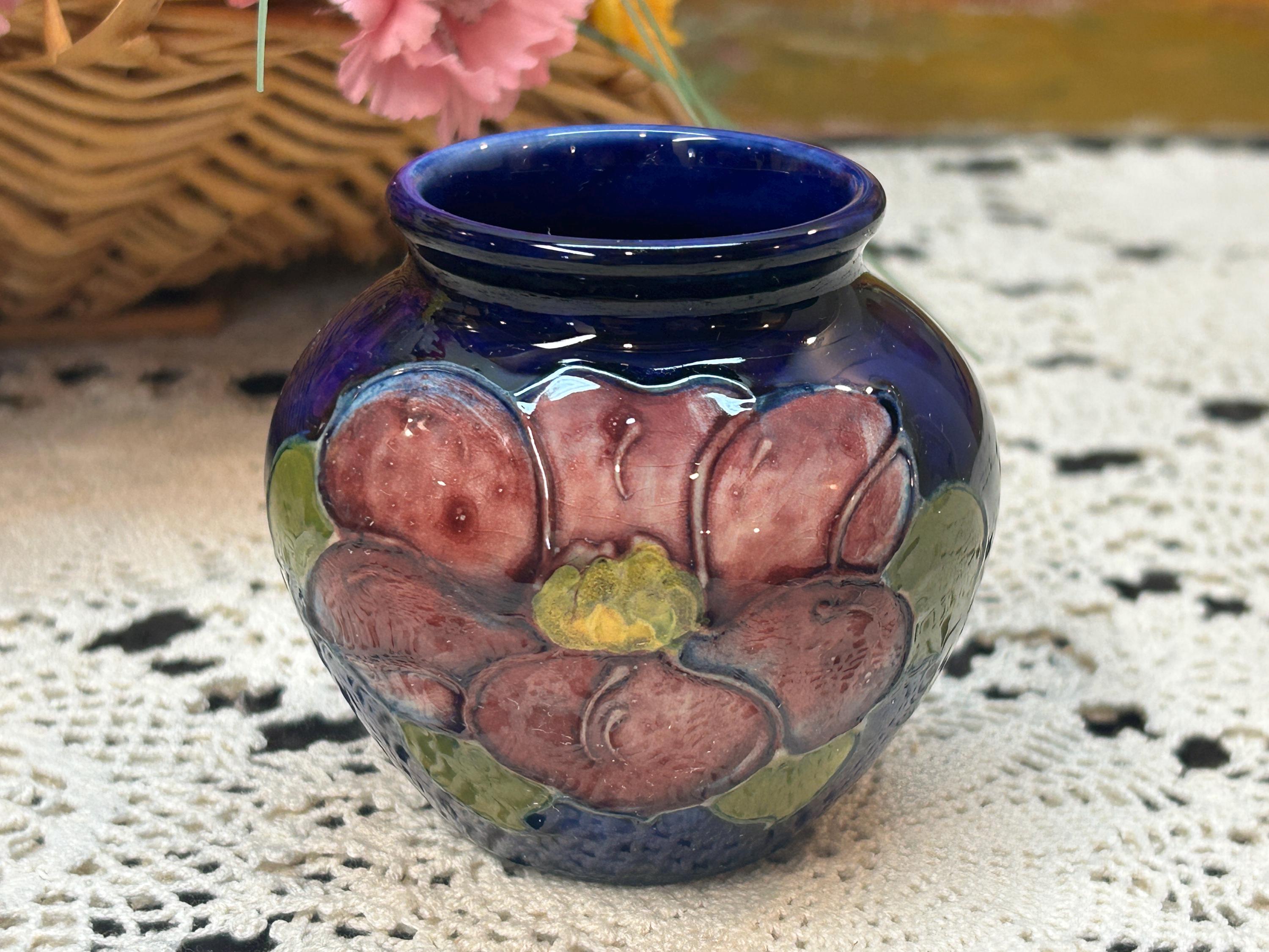 Moorcroft Vase - Etsy Canada