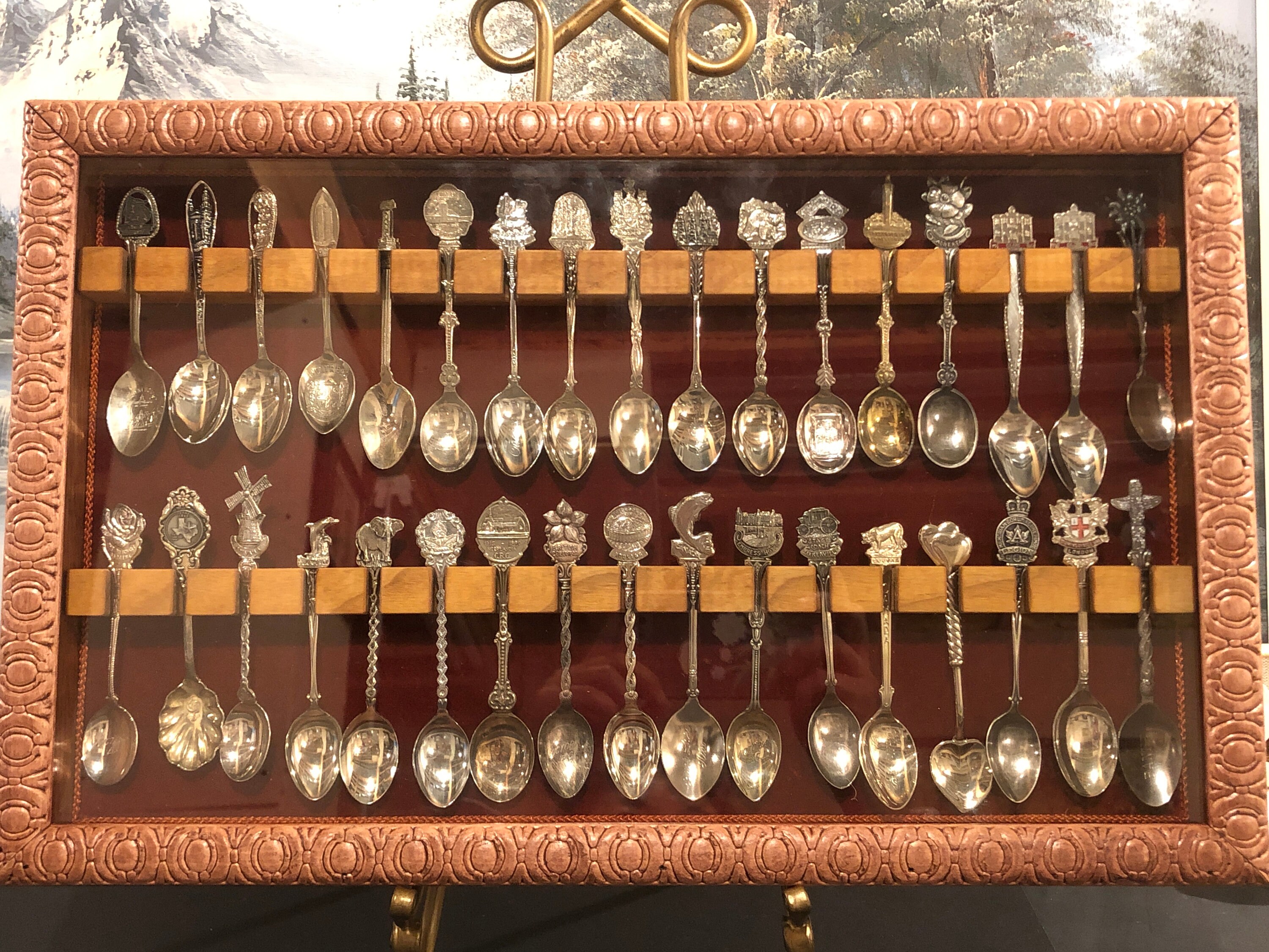 Collection of spoon with displays munimoro.gob.pe