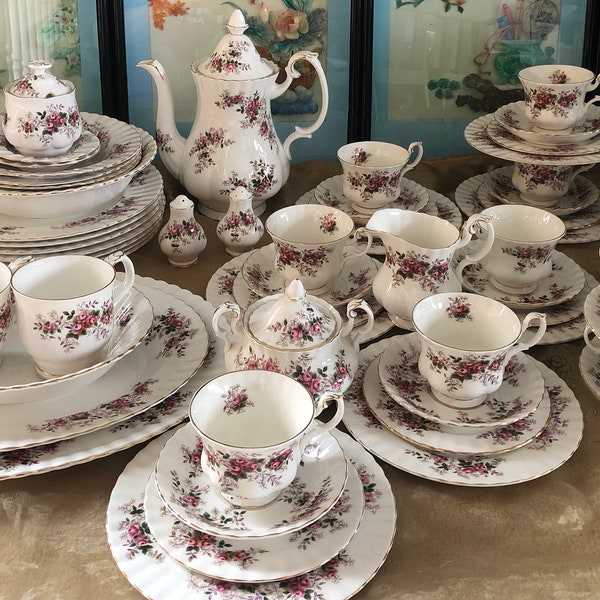 Vintage Royal Albert Tea Set Dinner Set, Lavender Rose, Bone China England, English Teacup, Pink Floral, Gold Trim, Elegant, Gift,Home Decor