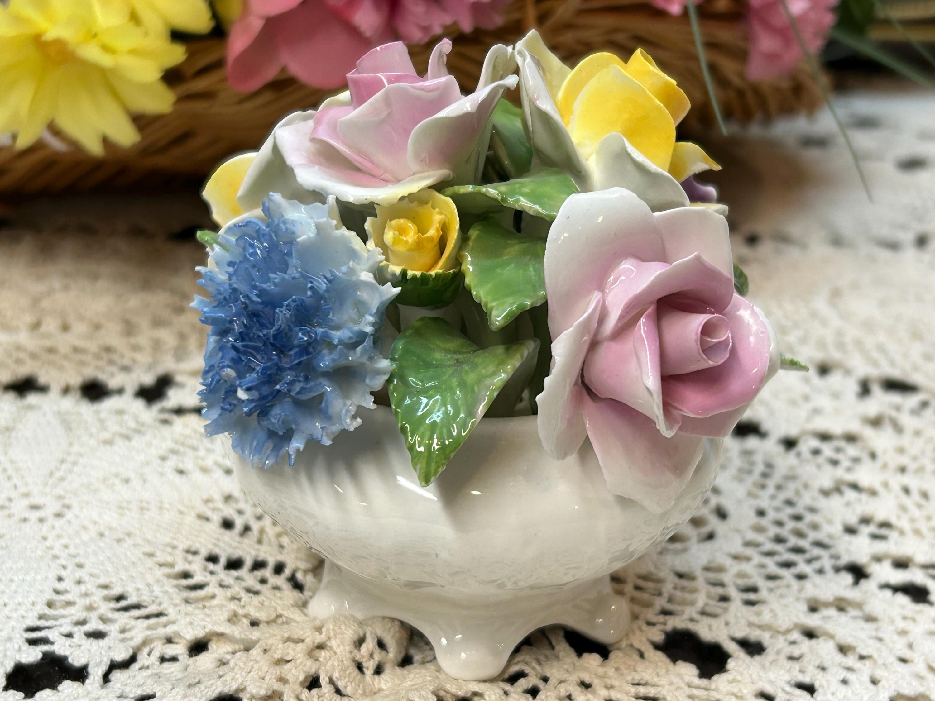 ボーンチャイナ　花　置物　5点 Bone China Flower - Etsy