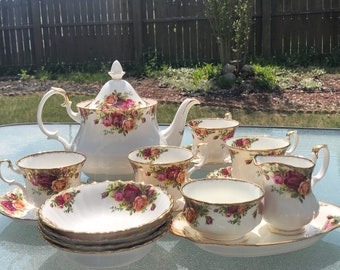Royal Albert Old Country Rose, First Edition, Large Teapot, Teacup Saucer, Creamer Sugar Bowl, Bowls, 1960s Made in England, Gift