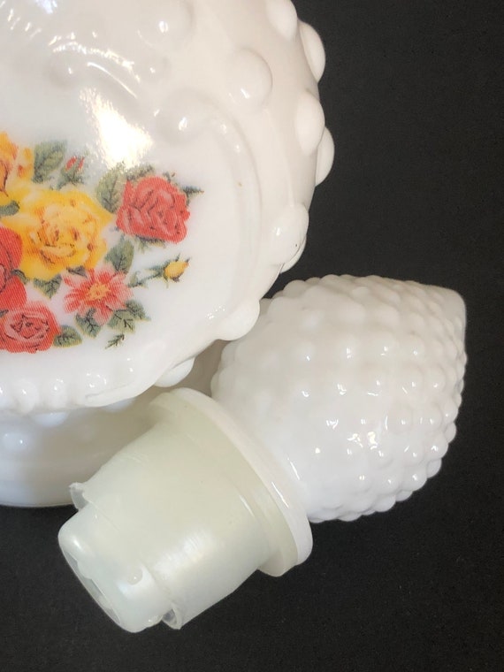 Avon White Milk Glass Hobnail Bud Vase Perfume Bottle… Gem