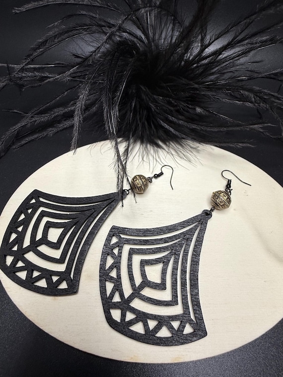Black and Gold Fan Design Earrings, Black Wood Fan Earrings, Beaded Fan Earrings, Wood Urban Earrings, Gift