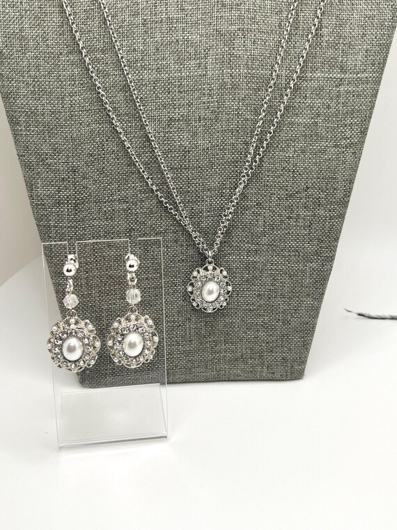 Silver and Pearl Bridal Necklace Set, Silver Bridal Jewelry, Pearl Bridal Jewelry, Wedding Necklace Set, Modern Bridal Jewelry