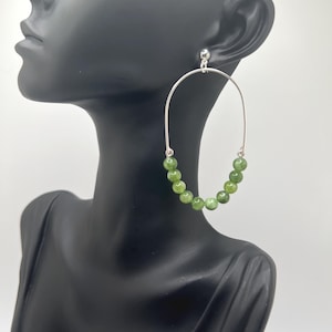 Aros ovalados de plata, aros bohemios, aros de plata, pendientes de plata, pendientes verdes llamativos, pendientes de plata y verde