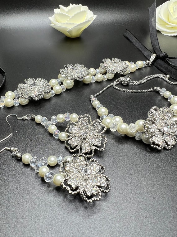 Formal Choker 3 pc Necklace Set