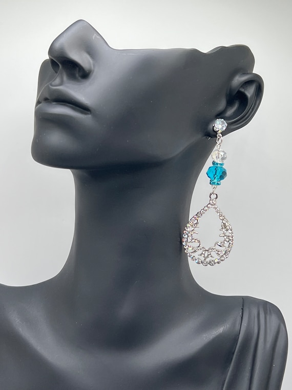 Blue and Silver Bridal Jewelry, Blue Earrings with Crystal Accents, Wedding Jewelry Set, Elegant Earrings, Special Occasion Accessories