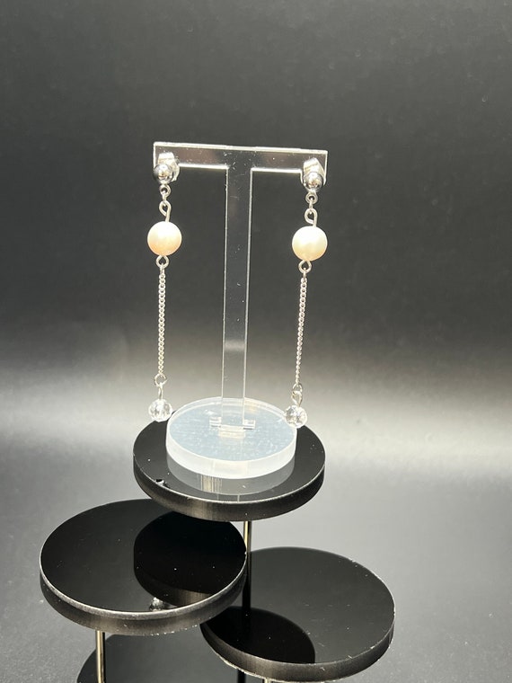 Pearl and Crystal Dangle Earring