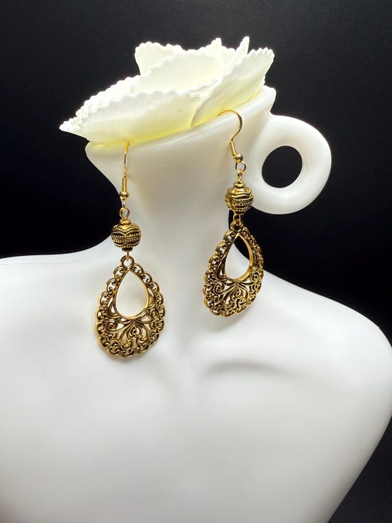Antique Gold Lace Teardrop Hoop Earrings with Charm