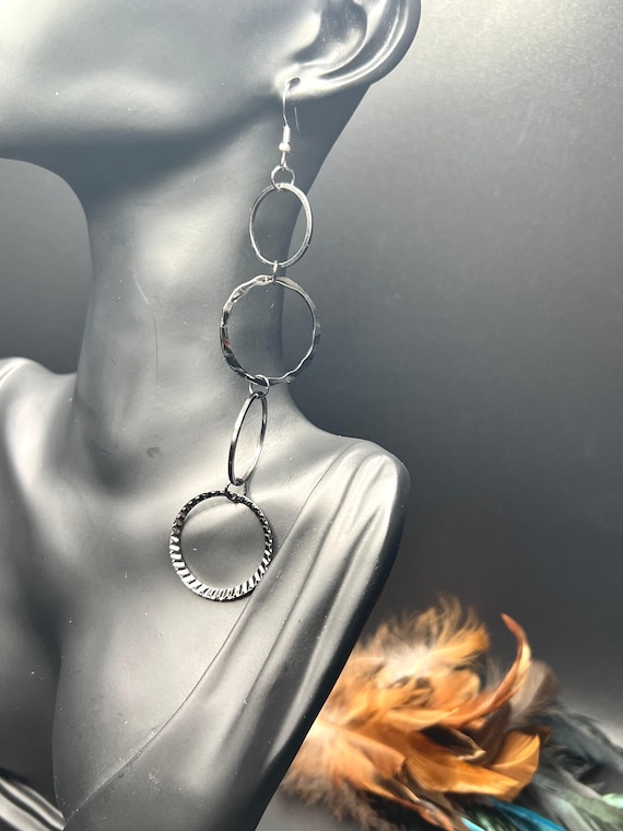 Black Long Multi Circle Earrings, Black Metal Earrings, Modern Hoop Earrings, Black Multi Hoop Earrings, Statement Jewelry, Urban Jewelry