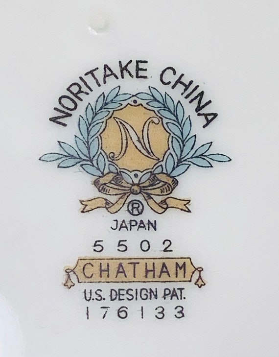 NORITAKE china CHATHAM 5502 pattern DINNER PLATE 10-5/8" 
