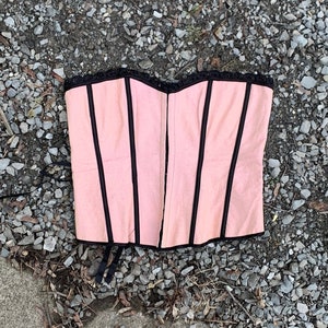 Pink Brocade Lace Back Hook and Eye Corset / Y2K / Black and Pink Bustier