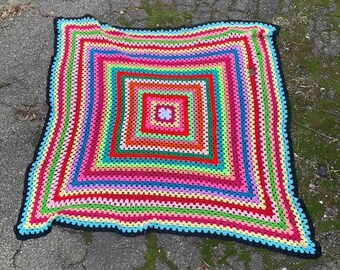 Vintage Granny Square Crochet Blanket / Crocheted Throw / Crochet Afghan