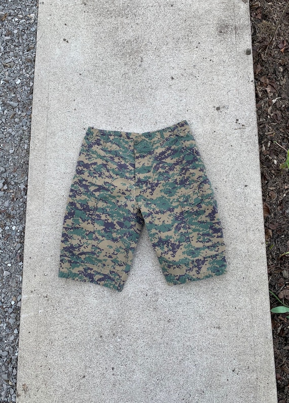 Digital Print Camouflage Army Print Cargo Shorts … - image 1