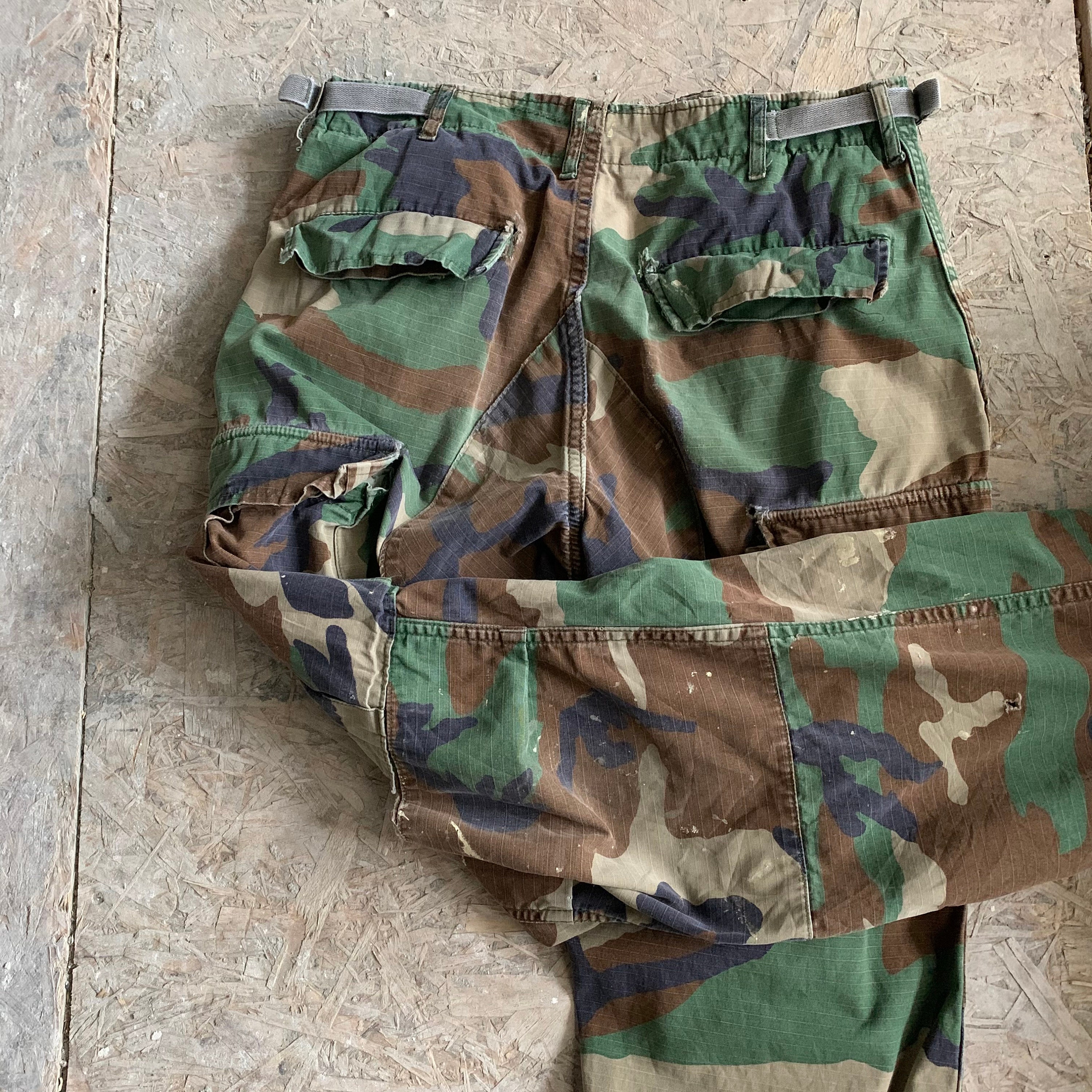 【HAVE A GOOD TIME 】Army Pants Vintage Army Pants / Camouflage Pants / Paint Splattered