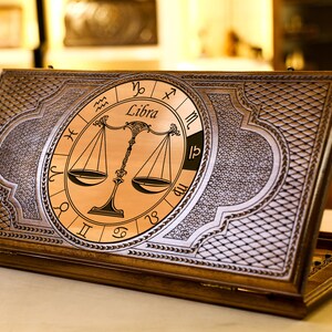 Backgammon Set Weegschaal Zodiac Sign / Gepersonaliseerd / Klassieke maten / Volledige set / Gratis snelle Express verzendoptie